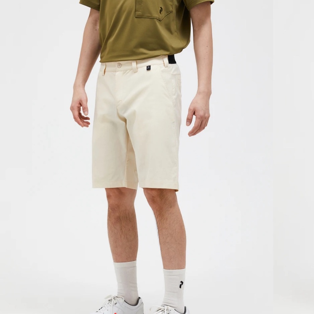 NWT peak performance shorts